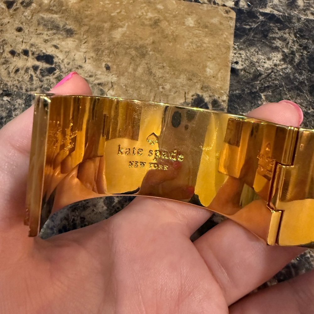 Kate Spade La Vida Loca Hinged Bangle - Picture 9 of 13